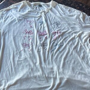 Shein cream T-Shirt with Bow Designs 4XL